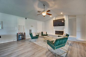 Spacious living room